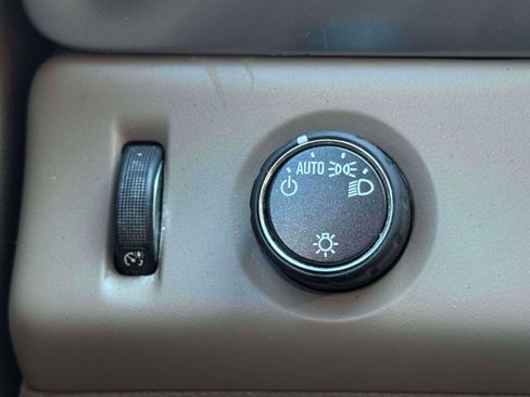 Used 2019 Chevrolet Tahoe LT image 18