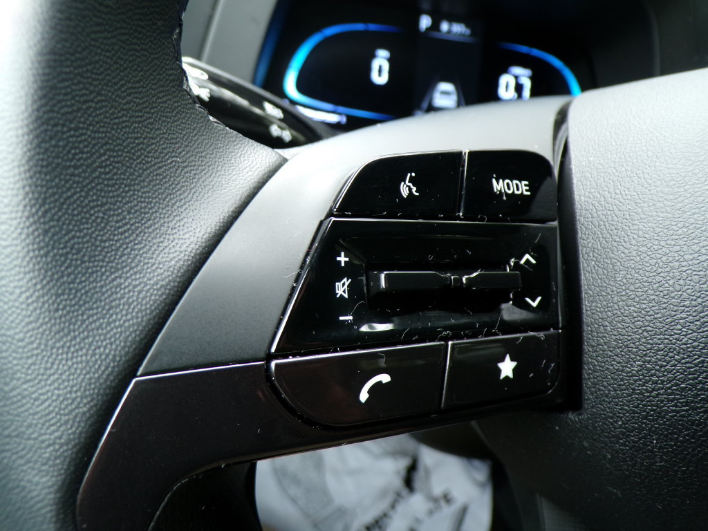 Certified 2026 Hyundai Elantra SEL Sport Premium FWD image 30