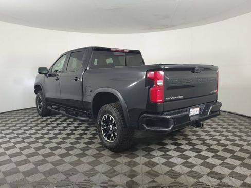 Used 2024 Chevrolet Silverado 1500 ZR2 image 6