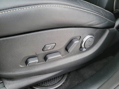 Used 2022 Genesis GV80 2.5T w/ Prestige Package 04 image 12