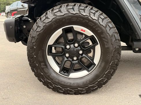 Used 2021 Jeep Wrangler Unlimited Rubicon AWD/4WD image 13