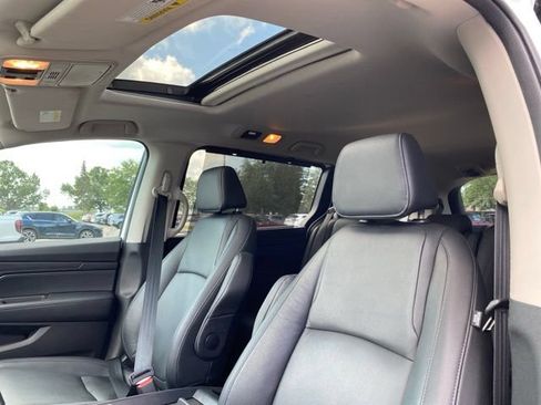 Used 2025 Honda Odyssey EX-L image 14