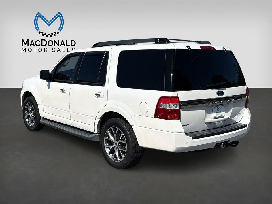 Used 2017 Ford Expedition XLT w/ Equipment Group 202A RWD image 3