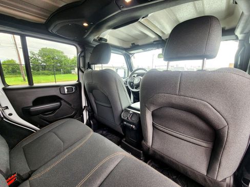 Used 2025 Jeep Wrangler Unlimited Sport S 4xe w/ Convenience Group AWD/4WD image 51