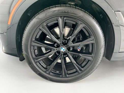 Used 2021 BMW X7 M50i w/ Dynamic Handling Package AWD/4WD image 29