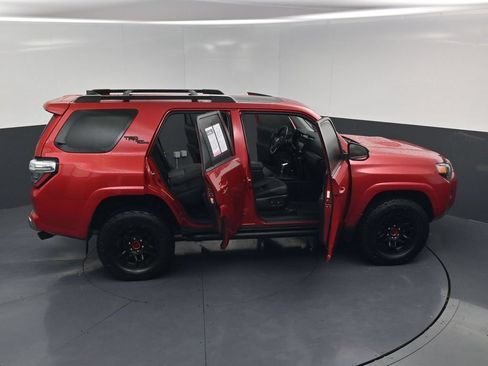 Used 2024 Toyota 4Runner TRD Off-Road Premium w/ Moonroof Package AWD/4WD image 25