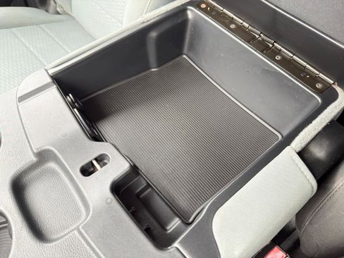 Used 2020 RAM 1500 Classic SLT image 43