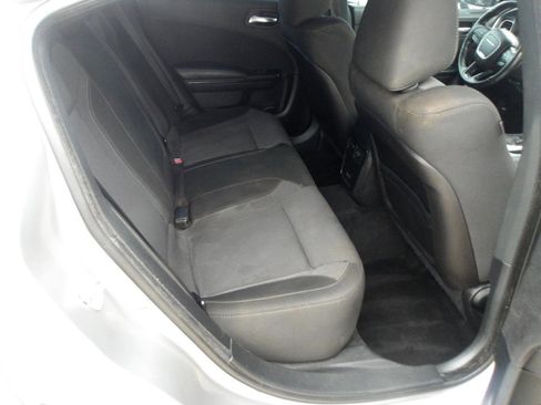 Used 2016 Dodge Charger SXT w/ Blacktop Package RWD image 8