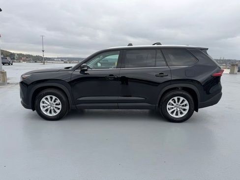 Used 2026 Toyota Grand Highlander XLE image 6