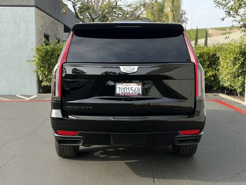 Used 2021 Cadillac Escalade Sport image 9