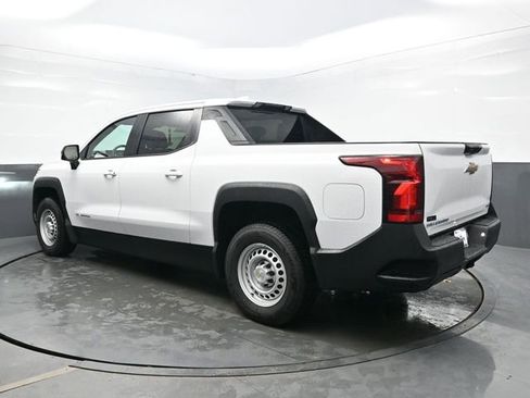 Used 2024 Chevrolet Silverado EV W/T image 5