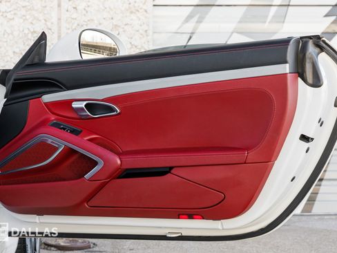 Used 2017 Porsche 911 Turbo S image 36