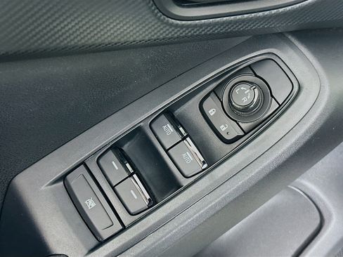 Used 2024 Subaru Crosstrek 2.0i Premium image 15