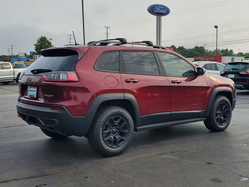 Used 2020 Jeep Cherokee Trailhawk w/ Comfort/Convenience Group AWD/4WD image 4