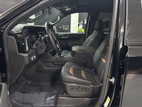 Used 2025 GMC Sierra 1500 AT4 image 11