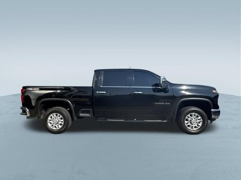 Used 2024 Chevrolet Silverado 2500 LTZ AWD/4WD image 9
