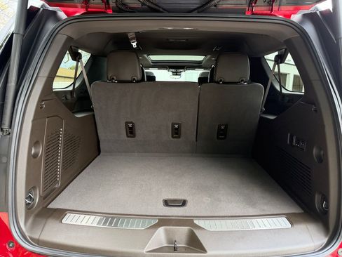 Used 2024 GMC Yukon XL Denali w/ Denali Reserve Package image 15