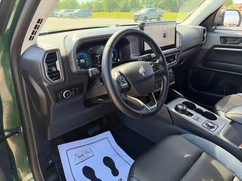 Used 2025 Ford Bronco Sport Outer Banks w/ Outer Banks Tech Package+ AWD/4WD image 14