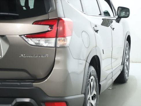 Certified 2021 Subaru Forester Premium w/ Popular Package #1 AWD/4WD image 48