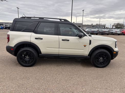 Used 2025 Ford Bronco Sport Badlands w/ Badlands Tech Package AWD/4WD image 4