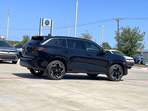 New 2026 Volkswagen Tiguan SEL R-Line AWD/4WD image 8