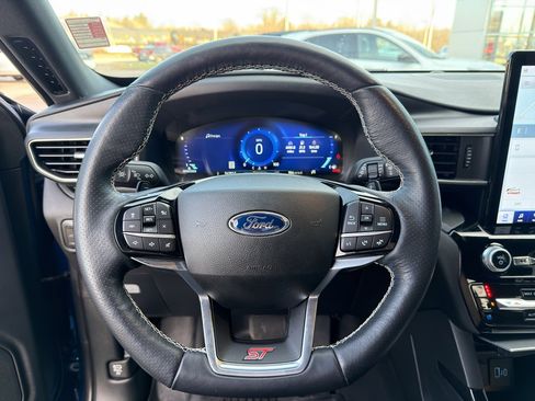 Used 2022 Ford Explorer ST w/ Equipment Group 401A image 17