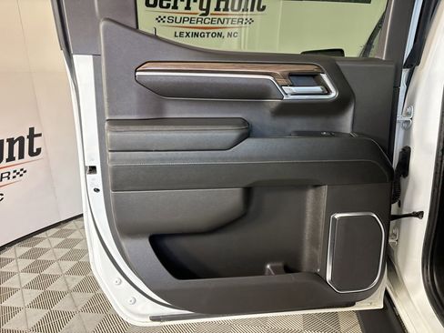 Used 2023 Chevrolet Silverado 1500 LT Trail Boss w/ Protection Package image 20