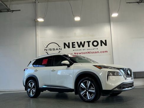 Used 2023 Nissan Rogue SL w/ SL Premium Package FWD image 29