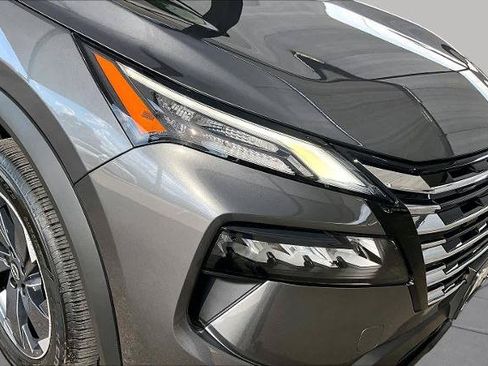 Certified 2026 Nissan Rogue SV FWD image 27