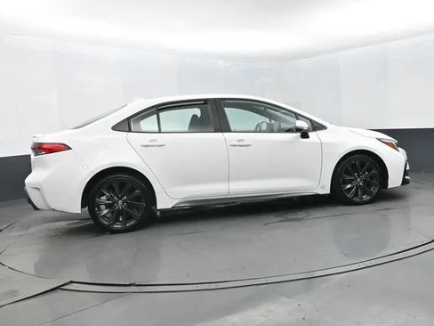 Used 2024 Toyota Corolla SE FWD image 4