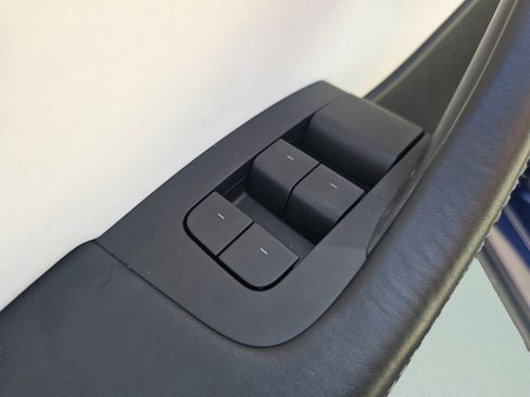 Used 2021 Tesla Model Y Performance image 28