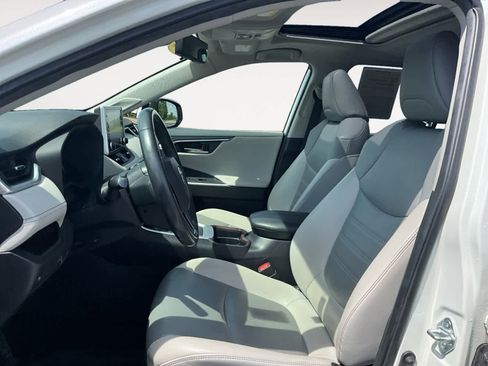 Used 2019 Toyota RAV4 Limited w/ Protection Package AWD/4WD image 10