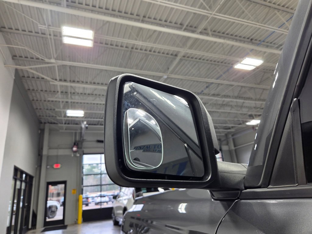 Used 2024 Ford Bronco Black Diamond AWD/4WD image 17
