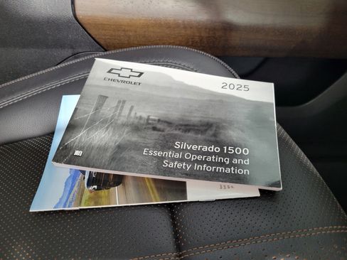 Certified 2025 Chevrolet Silverado 1500 High Country w/ High Country Premium Package image 58