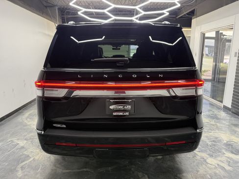Used 2023 Lincoln Navigator L Reserve w/ Equipment Group 201A AWD/4WD image 4