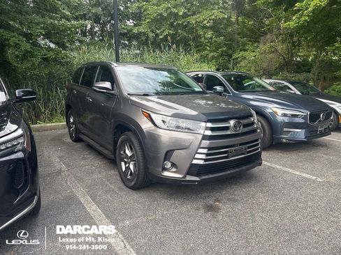Used 2019 Toyota Highlander Limited Platinum AWD/4WD image 1