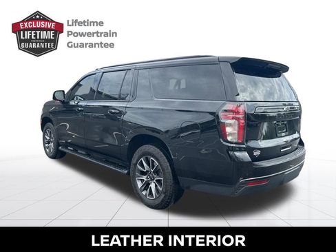 Used 2023 Chevrolet Suburban Z71 w/ Luxury Package AWD/4WD image 4
