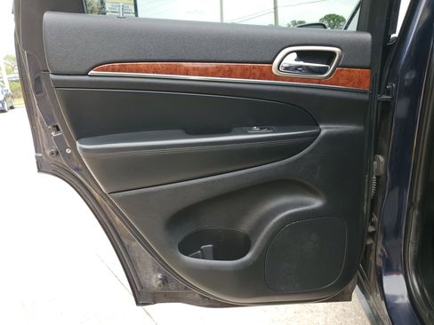 Used 2012 Jeep Grand Cherokee Limited AWD/4WD image 13