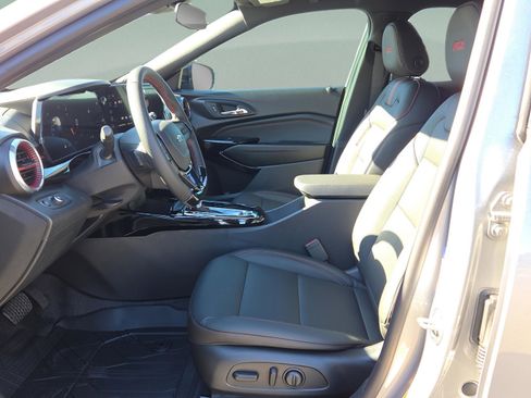 New 2026 Chevrolet Trax RS w/ Driver Confidence Package image 24