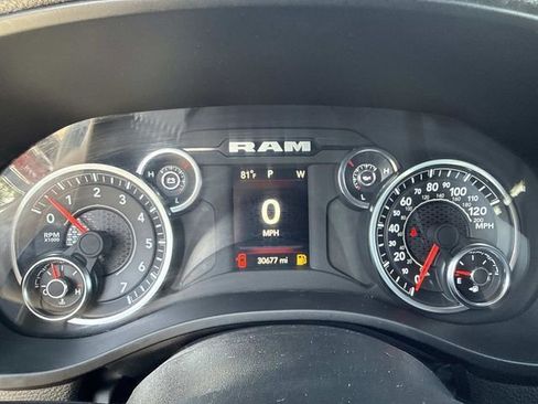 Used 2024 RAM 1500 Big Horn AWD/4WD image 30
