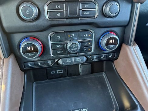 Used 2023 Chevrolet Tahoe High Country image 21