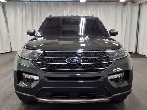 Used 2023 Ford Explorer XLT w/ Equipment Group 202A image 5