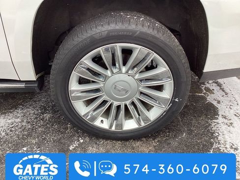 Used 2019 Cadillac Escalade ESV Platinum image 41