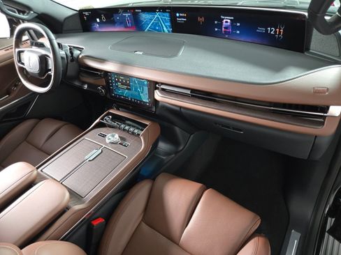New 2026 Lincoln Navigator Reserve AWD/4WD image 22