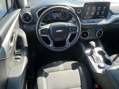 Used 2023 Chevrolet Blazer LT image 11