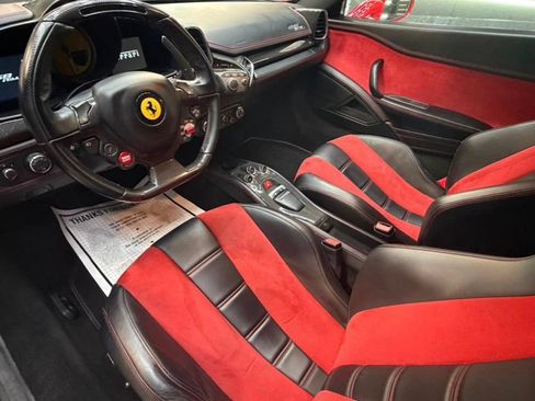 Used 2014 Ferrari 458 Italia Coupe RWD image 5