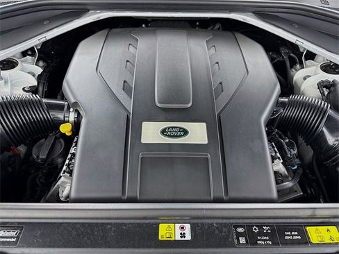 Certified 2023 Land Rover Range Rover SE image 32