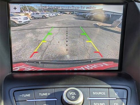 Used 2019 Ford Escape SE image 22