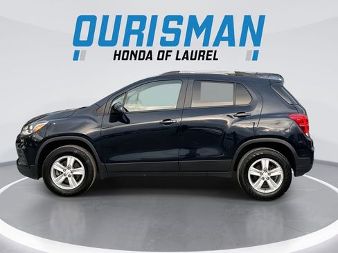 Used 2022 Chevrolet Trax LT w/ Driver Confidence Package AWD/4WD image 5
