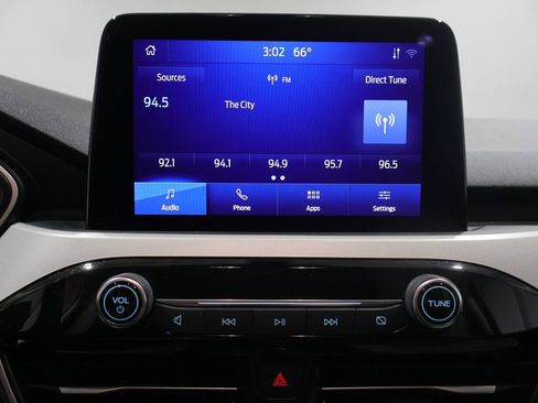 Used 2021 Ford Escape SE image 26